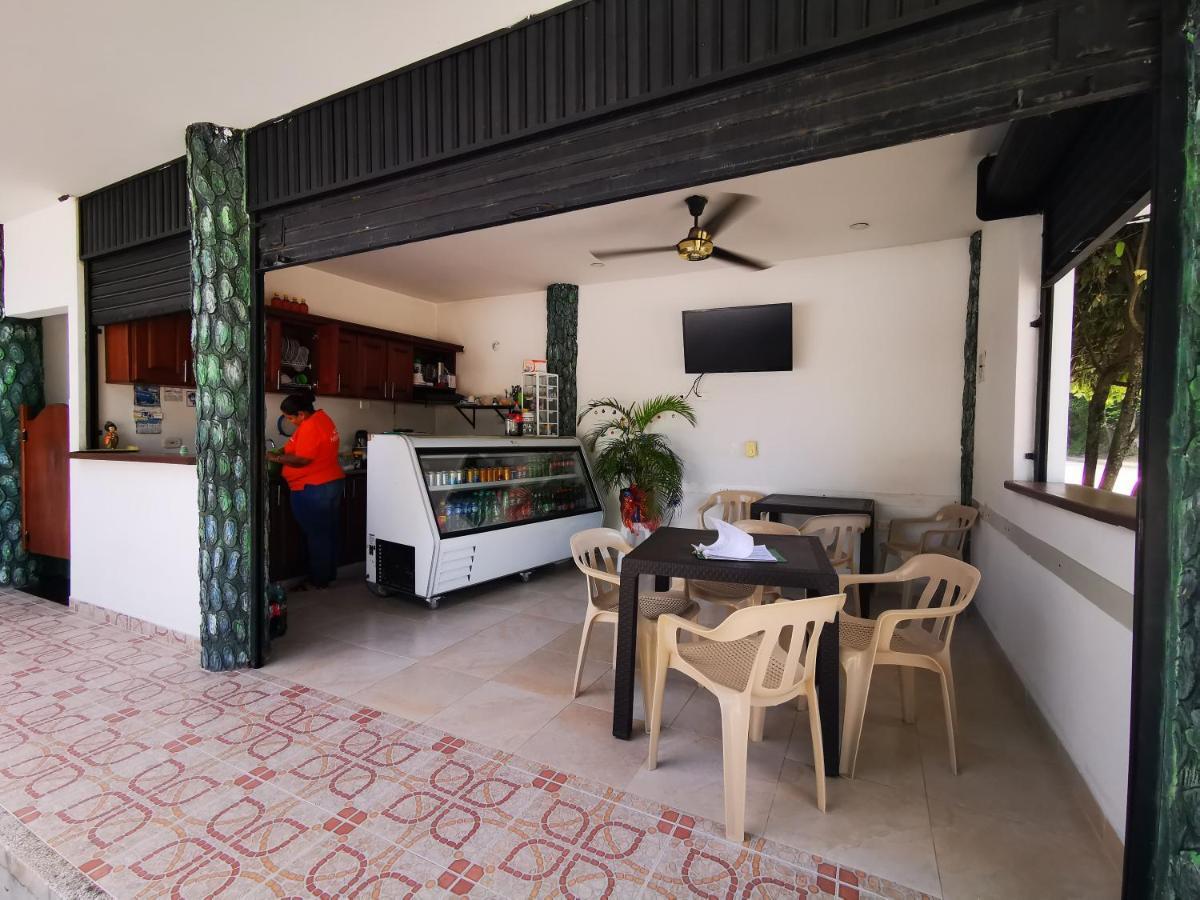 Hotel Paraiso Plaza Puerto Triunfo Εξωτερικό φωτογραφία